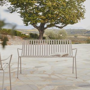moderne Gartenbank