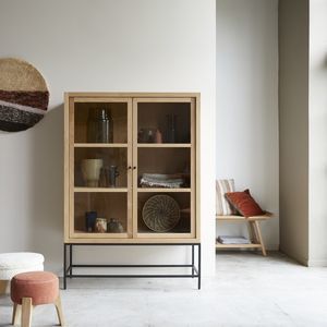 moderner Vitrinenschrank