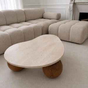 moderner Couchtisch