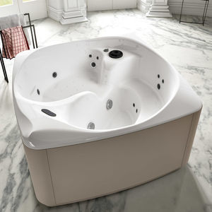 Whirlpool zum Aufstellen 1