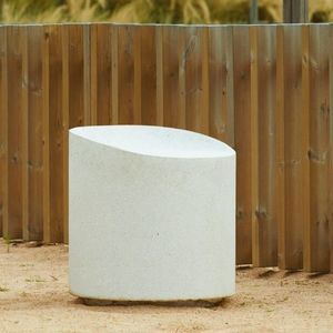 moderner Hocker