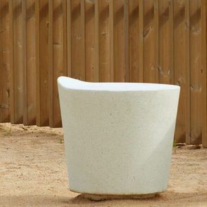 moderner Hocker