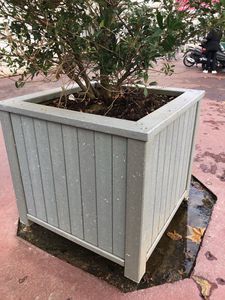 Recyclingkunststoff-Pflanzkübel