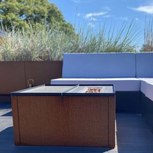 Beistelltisch / minimalistisches Design