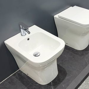 Keramik-Bidet