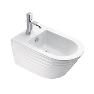 wandhängendes Bidet