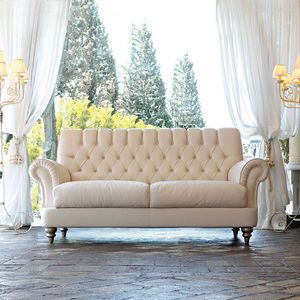 klassisches Sofa 1