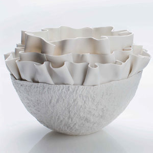 moderne Vase / Porzellan / handgefertigt