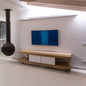 modernes Sideboard / lackiertes Holz / aus Eiche / weiß