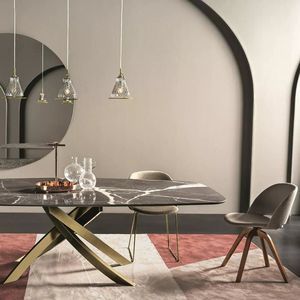 moderner Stuhl 1