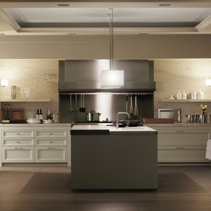 Klassische Küche - BRITANIA BLANCO VIEJO - MUEBLES DE COCINA DOCA