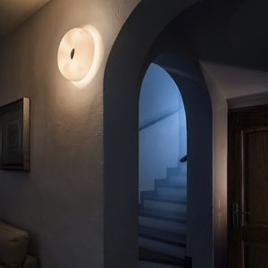 moderne Wandleuchte 1