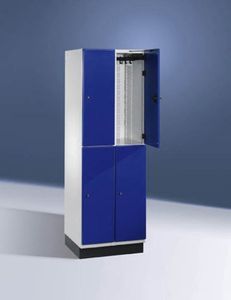 Metall-Garderobenschrank 1