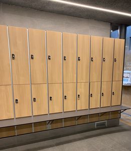 HPL-Garderobenschrank 1