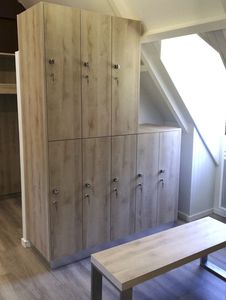 melaminbeschichteter Garderobenschrank