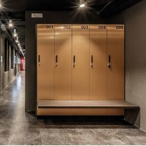 moderne Bank für Umkleideraum