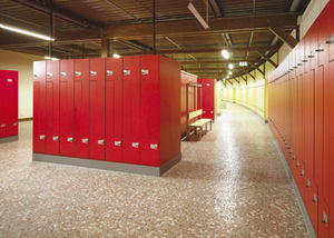 Metall-Garderobenschrank 1