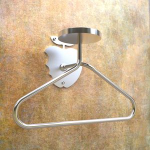 wandmontierter stummer Diener