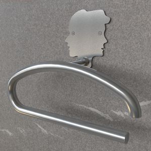 wandmontierter stummer Diener