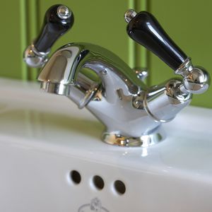 Zweigriffmischer für Waschtisch 1