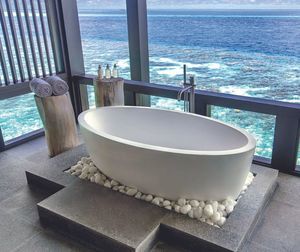 ovale Badewanne