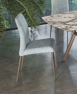 moderner Stuhl 1