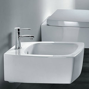 wandhängendes Bidet