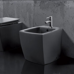 Keramik-Bidet