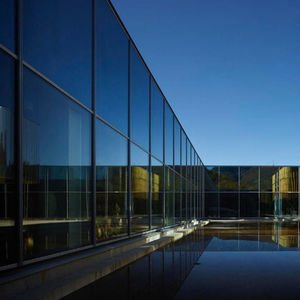 Paneel-Vorhangfassade 1
