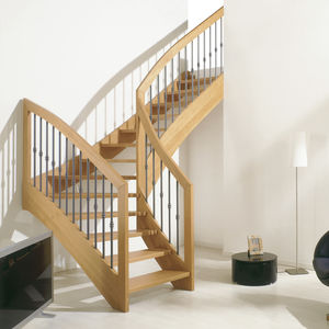 viertelgewendelte Treppe 1