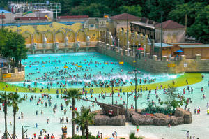 erdverlegtes Schwimmbecken