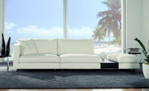 modernes Sofa / aus Polyesterfasern / 2 Plätze / weiß