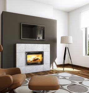 Holzkamin / modern / geschlossene Feuerstelle / Einbau