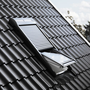 Rolladen / lackiertes Aluminium / für Dachfenster / hochbelastbar