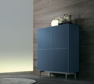 hohes Sideboard 1