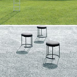 moderner Hocker