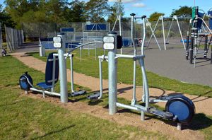 Fitnessgerät für Außenbereich 1