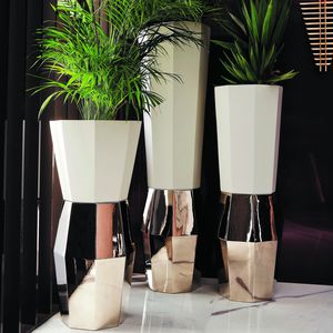 klassische Vase / Keramik