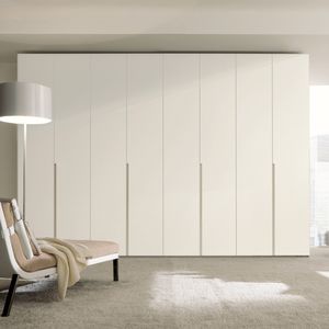 moderner Kleiderschrank 1