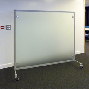 bodenstehende Bürotrennwand