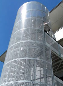 Wendeltreppe / Metallstruktur / gerade Stufen Metall / ohne Setzstufe