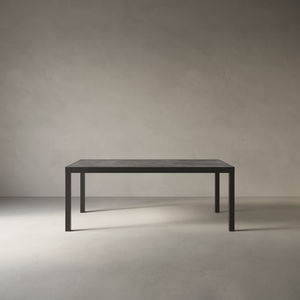 Tisch / minimalistisches Design 1