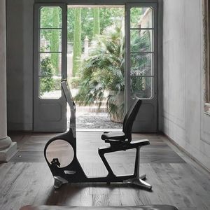 Heimtrainer / halbliegende Position