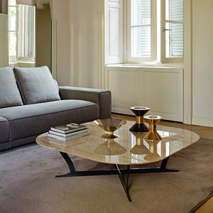 moderner Couchtisch / Marmor / mit Fußgestell aus Metall / rechteckig