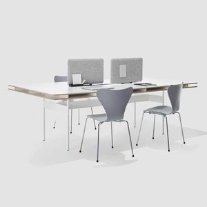 Besprechungstisch / minimalistisches Design