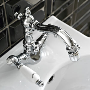 Bidet-Zweigriffmischer 1