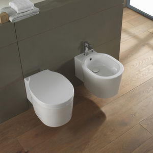 hängendes Bidet / Keramik