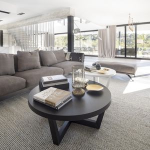 moderner Couchtisch 1