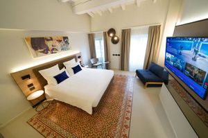 modernes Hotelzimmer 1