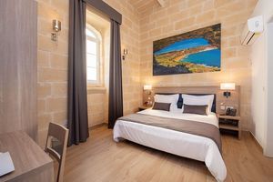 modernes Hotelzimmer 1